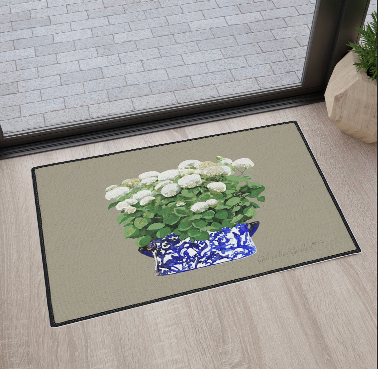 Beige Annabelle Planter Rubber Floor Mat